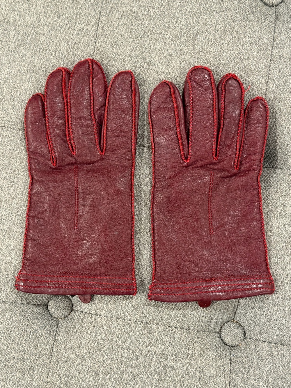 Vintage Wilsons Leather Gloves Womens Medium Burgundy Wine Red Whipstitch Lined